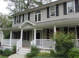 90 Elizabeth Ave, North Smithfield, RI 02896