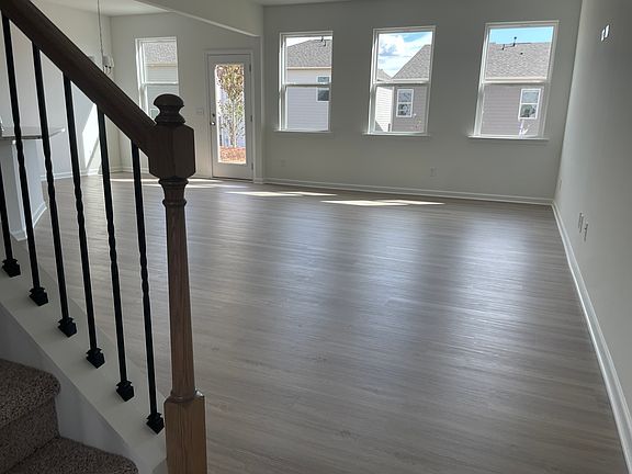 5th image of 68 Windover Way