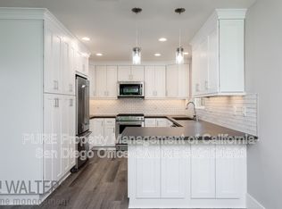 3772 Governor Dr, San Diego, CA 92122