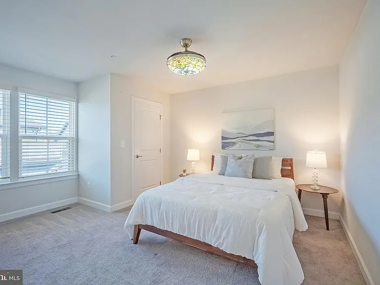 22308 Seabring Ter — Photo 33
