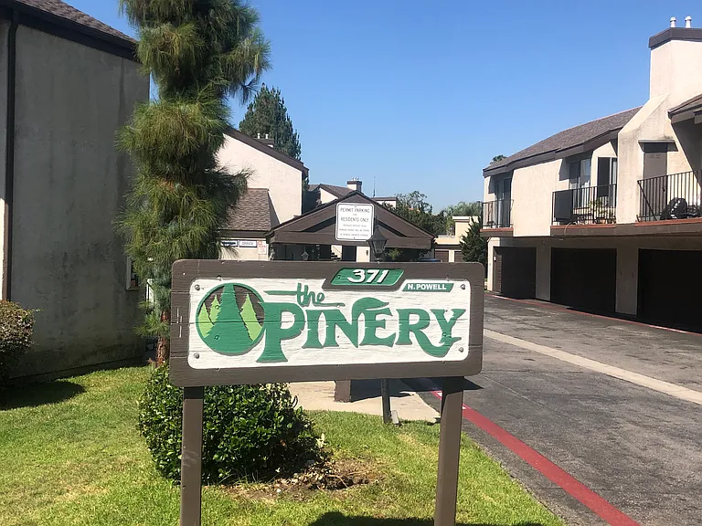 The Pinery Apartments — Photo 9