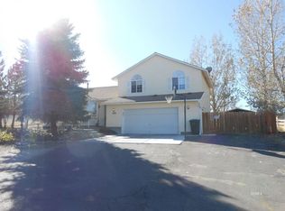 288 Oakshire Dr, Spring Creek, NV 89815