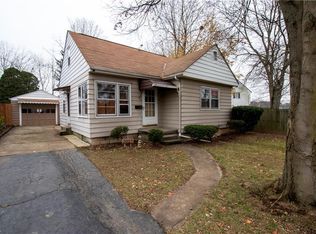 2027 Orchard Dr, Wooster, OH 44691