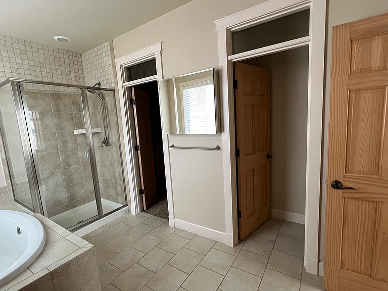 1122 24th St NW — Photo 12