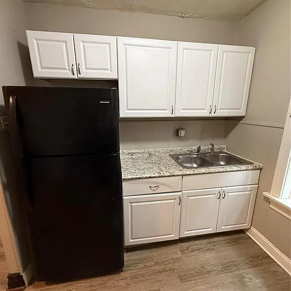 4032 Hydraulic Ave #B — Photo 9