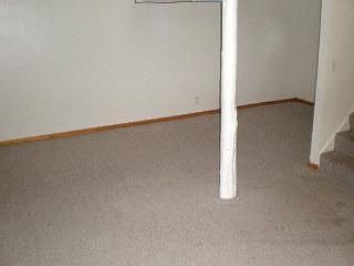 3rd image of 109 E Meadow Heights Ave