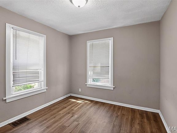 5th image of 3406 Rex Ave