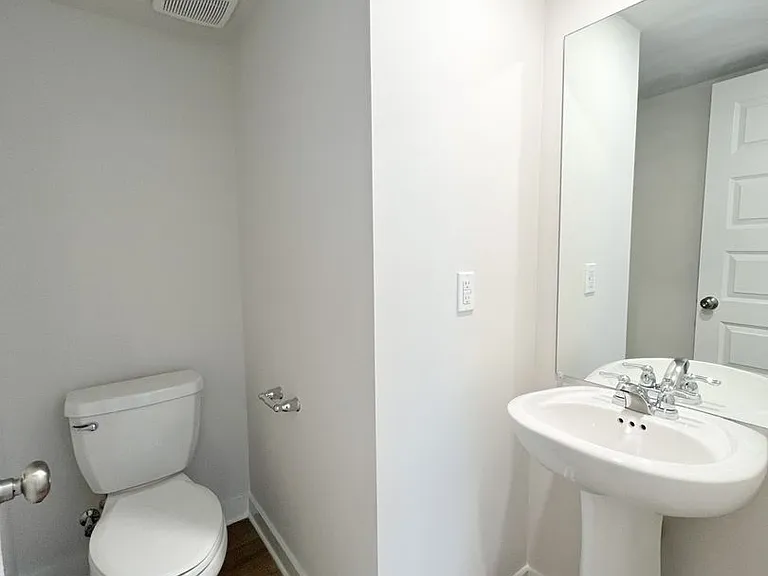 1173 Ross Farms Blvd — Photo 9