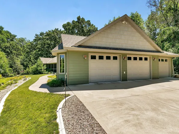 136 Rolling Oaks Ln, Darwin, MN 55324