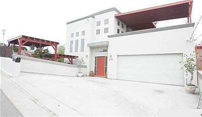 1st image of 651 Andalusia St