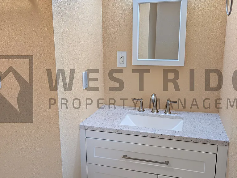 6855 SW Capitol Hwy #C — Photo 12
