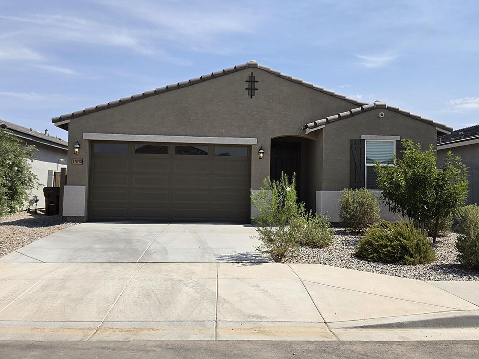 1st image of 37098 W Prado St