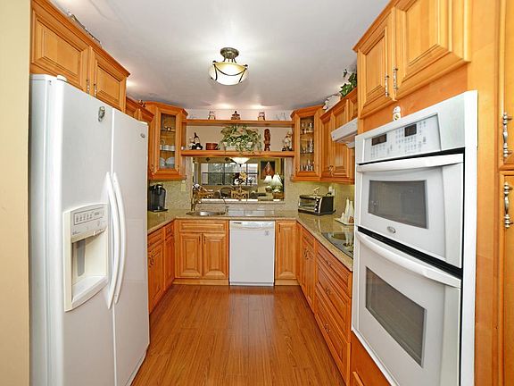 5th image of 2606 NW 104th Ave APT 307