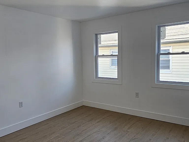 535 Washington St #3 — Photo 13