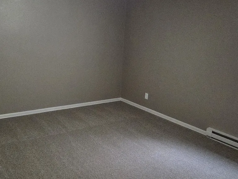 1979 Sandalwood Ln — Photo 33