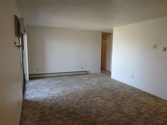5th image of 4400 S Poplar St Unit 303