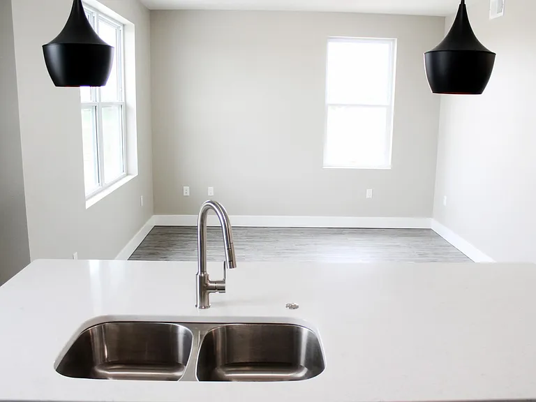 Prairie Heights Apartments — Photo 7
