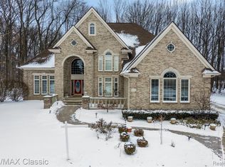 22779 Beckenham Ct, Novi, MI 48374