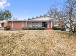 3955 Fairway Dr, Florissant, MO 63033