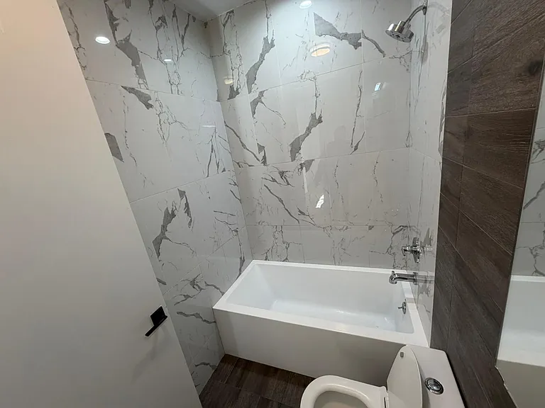 494 Jackson Ave #3B — Photo 21