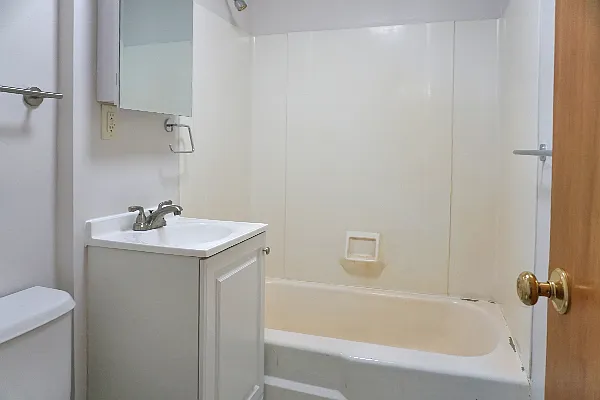 252 Ash St #2 — Photo 7