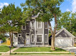 400 N Bowie St, Seguin, TX 78155