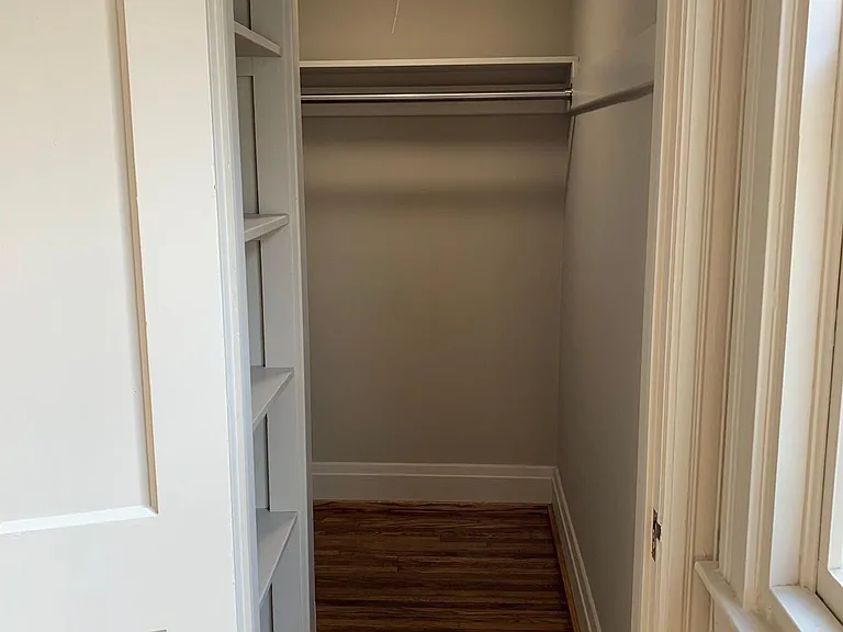 577 Richmond Ave #6 — Photo 3