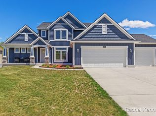 2961 Saddle Ridge Dr NE, Rockford, MI