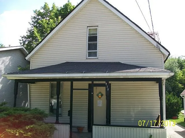 839 Low Ave photo 1