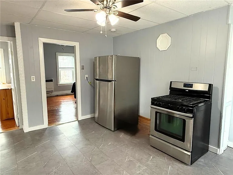 53 Hadwin St #2 — Photo 4