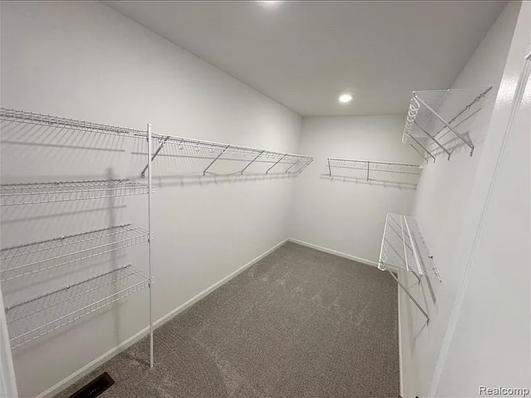 4881 Marquette Dr — Photo 28