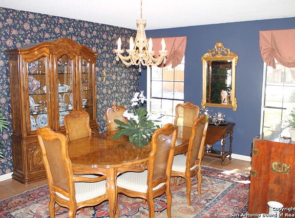 5th image of 3605 Hidden Dr #130