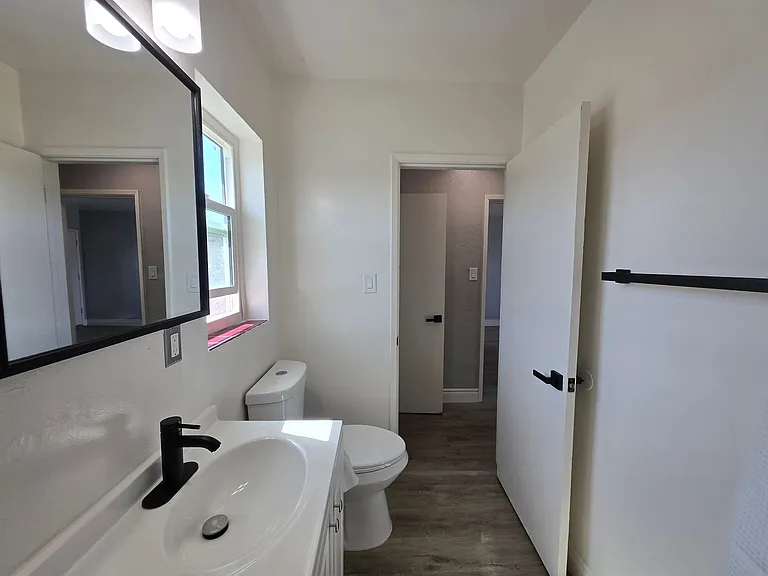 477 Bancroft Ave #1-19 — Photo 10