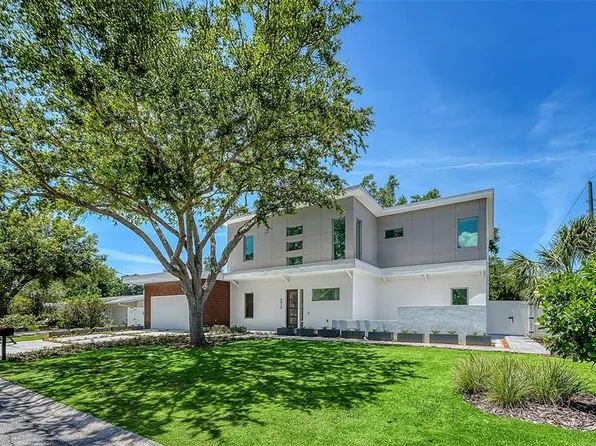 2010 Hyde Park Cir, Sarasota, FL 34239