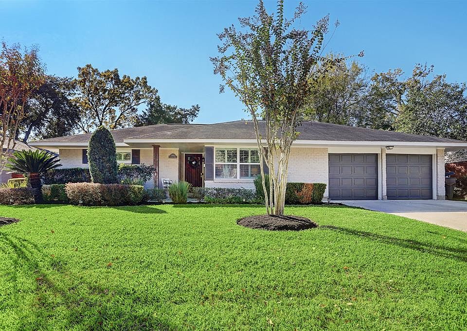 1st image of 5015 Creekbend Dr