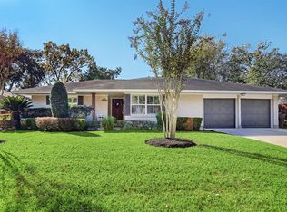 5015 Creekbend Dr, Houston, TX 77035