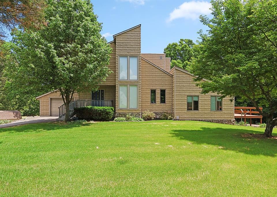 1st image of 575 Pennyrile Dr