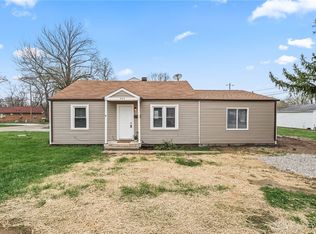 352 Queen Rd, Medway, OH 45341