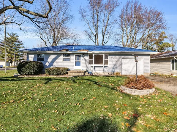 310 W Linden St, Tolono, IL 61880