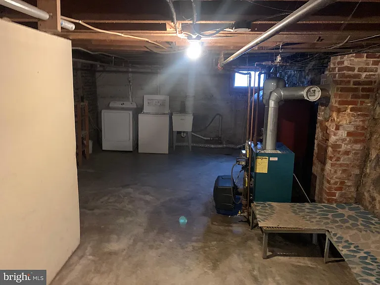559 Hillman Dr — Photo 9