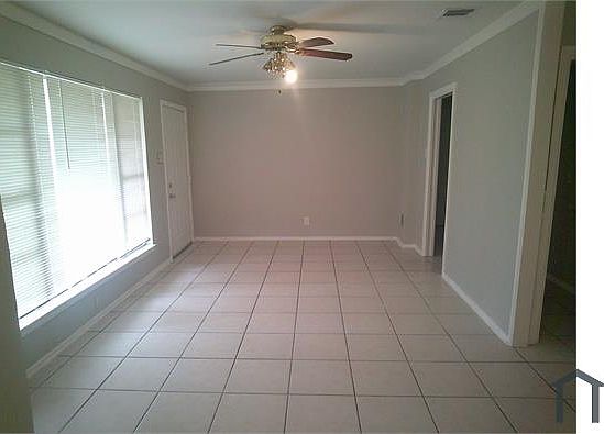 4th image of 4347 Redstone Dr