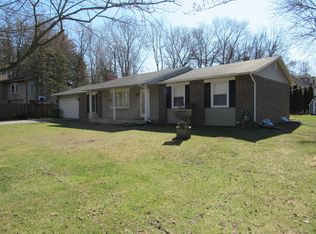 9948 Maple Valley Dr, Berrien Springs, MI 49103