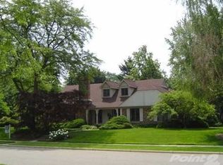 924 Tanglewood Ln, East Lansing, MI 48823