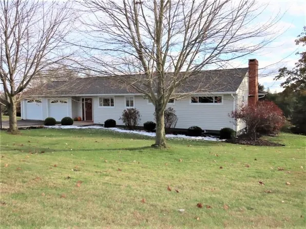 318 Pleasantview St, Beaver Falls, PA 15010