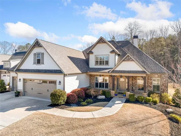 8865 Port View Dr, Gainesville, GA 30506