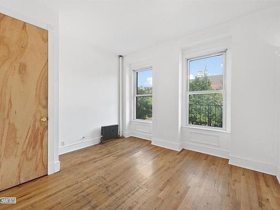 4th image of 1788 3rd Ave #3F
