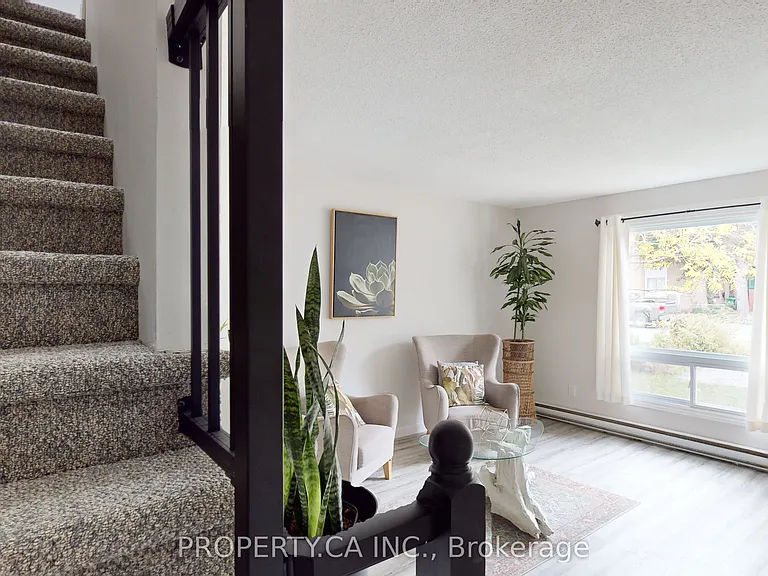 610 George St N #5 — Photo 22