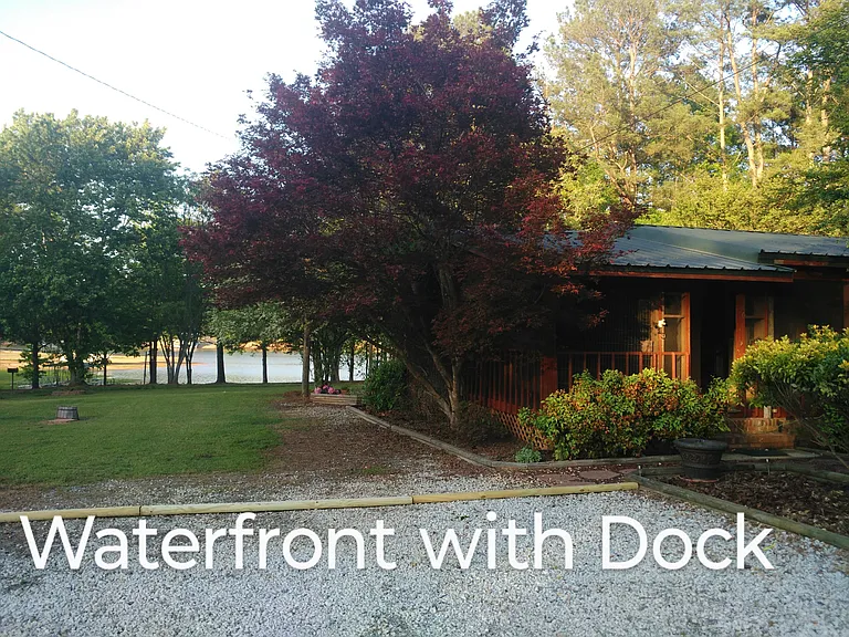 330 McClain Dr — Photo 1