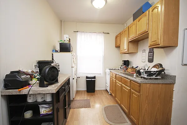 Rented by Modern Spaces | media 12