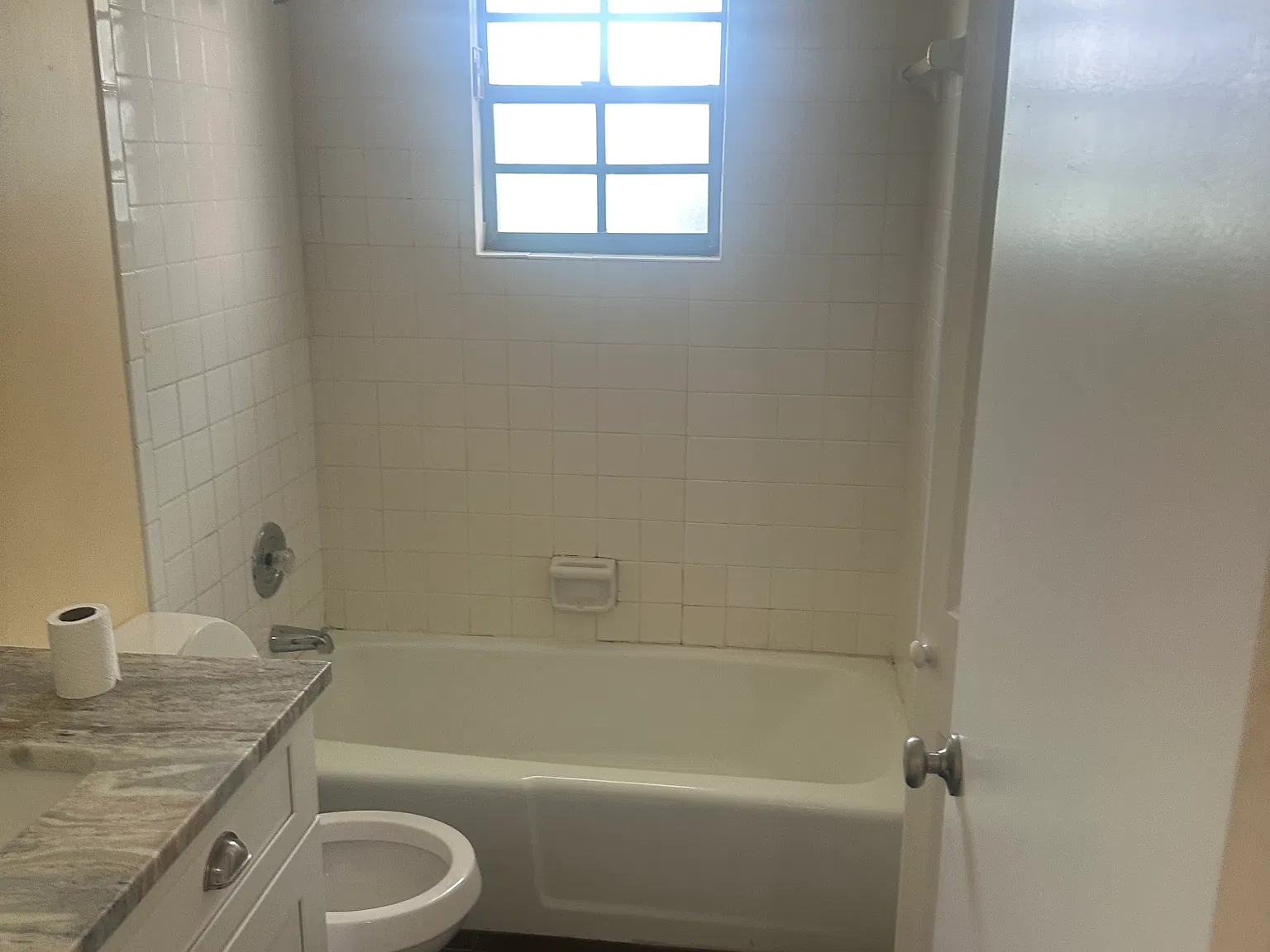 2 bed, 1200 sqft, $1,750 — Photo 3